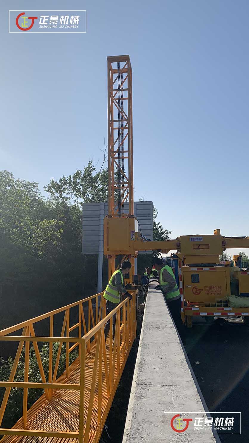 橋梁排水管安裝車