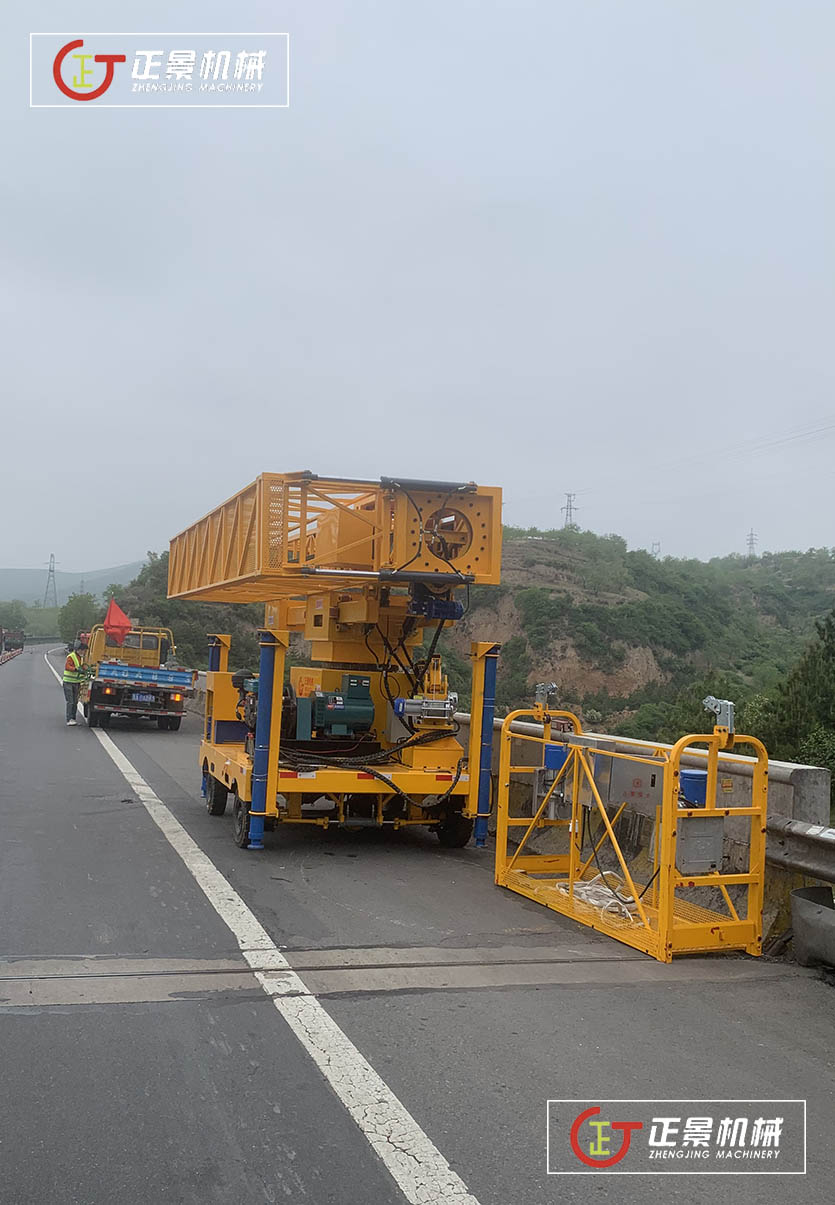 橋梁排水管安裝車