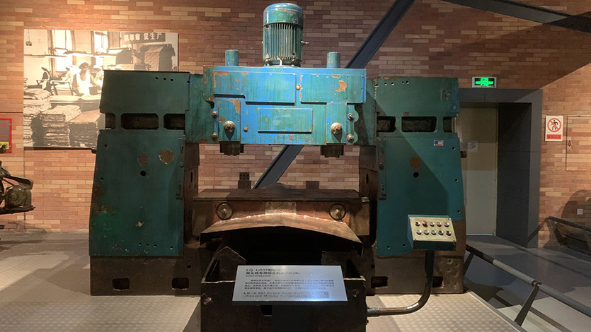 雙頭銑專用組合機(jī)床