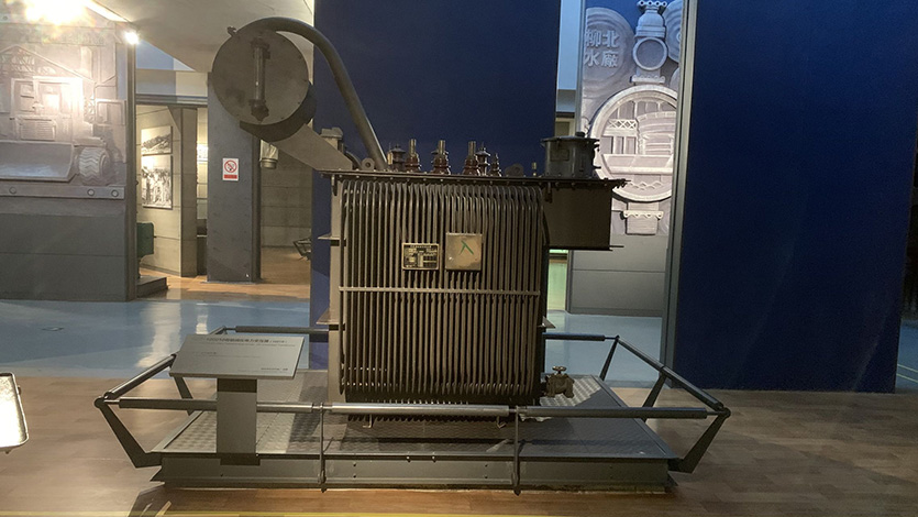 SZ7-100010有載調(diào)壓電力變壓器